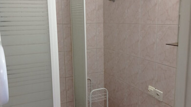 Продается 2-комн. кв. 44 м² этаж 2/5