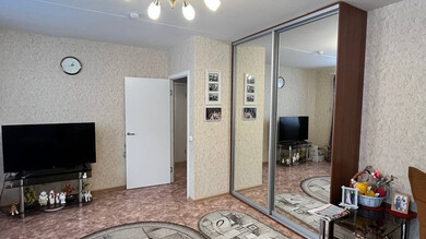 Продается 3-комн. кв. 74 м² этаж 1/3